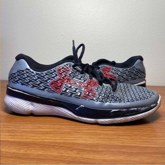 Under Armour Sneakers